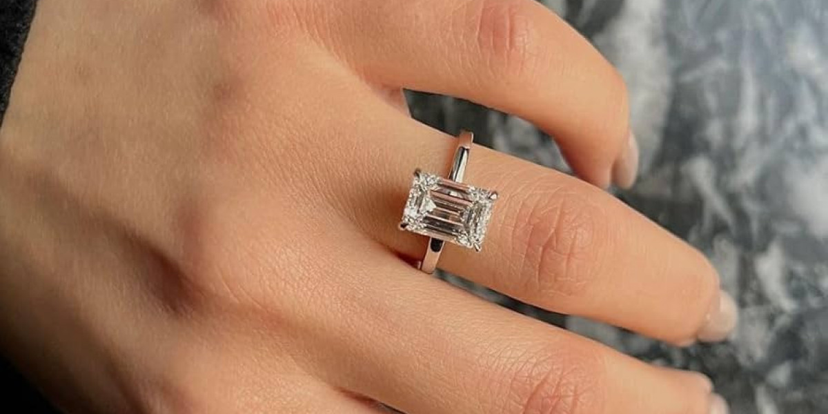 How emerald cut engagement rings reflect quiet confidence