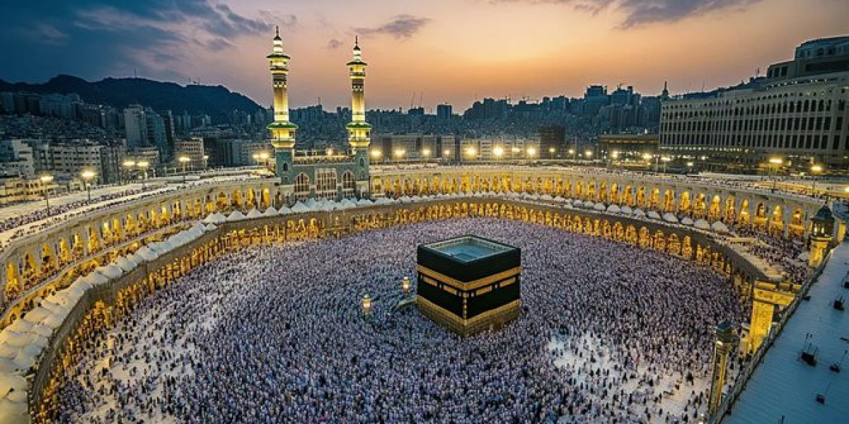 Book Cheap Umrah Packages Birmingham Today & Save