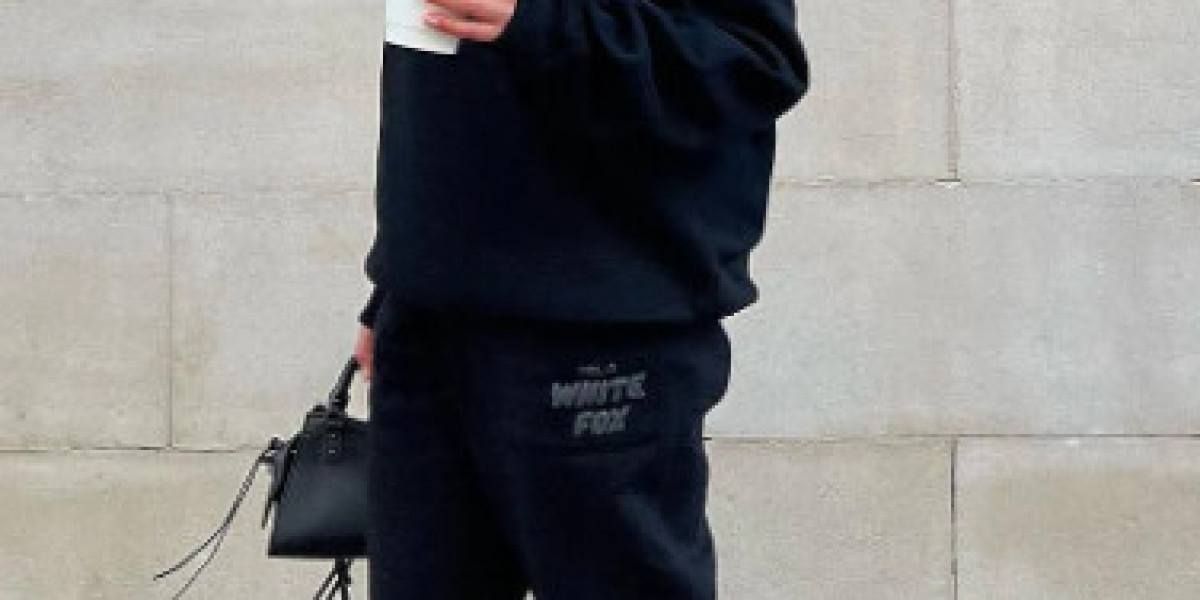 How to Dress Up a White Fox Hoodie for a Chic Look