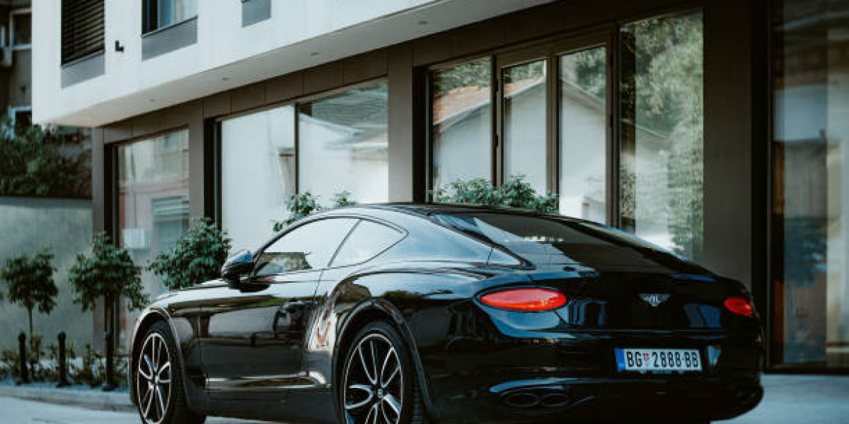 Mercedes Car Rental Dubai – Luxury at Great Rates