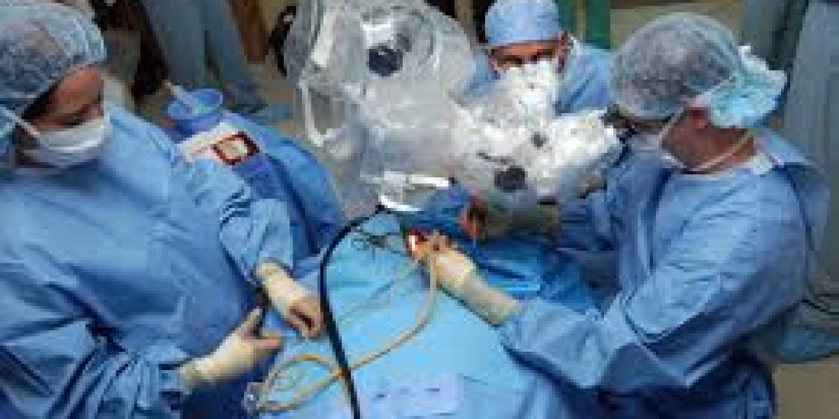 Oral Cancer Surgeon Providing Expert Care for Advanced Treatments