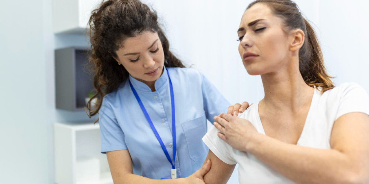 Osteopathy Clinic Dubai – Holistic Healing for Pain Relief & Well-being