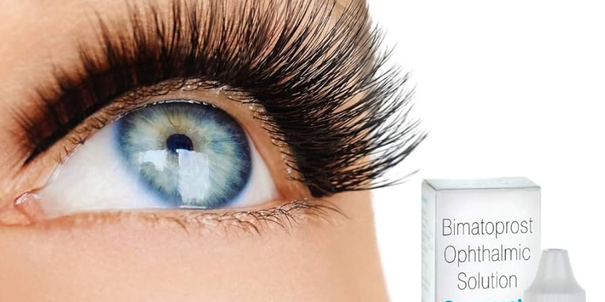 What is the Careprost 0.03% Eyelash Serum?