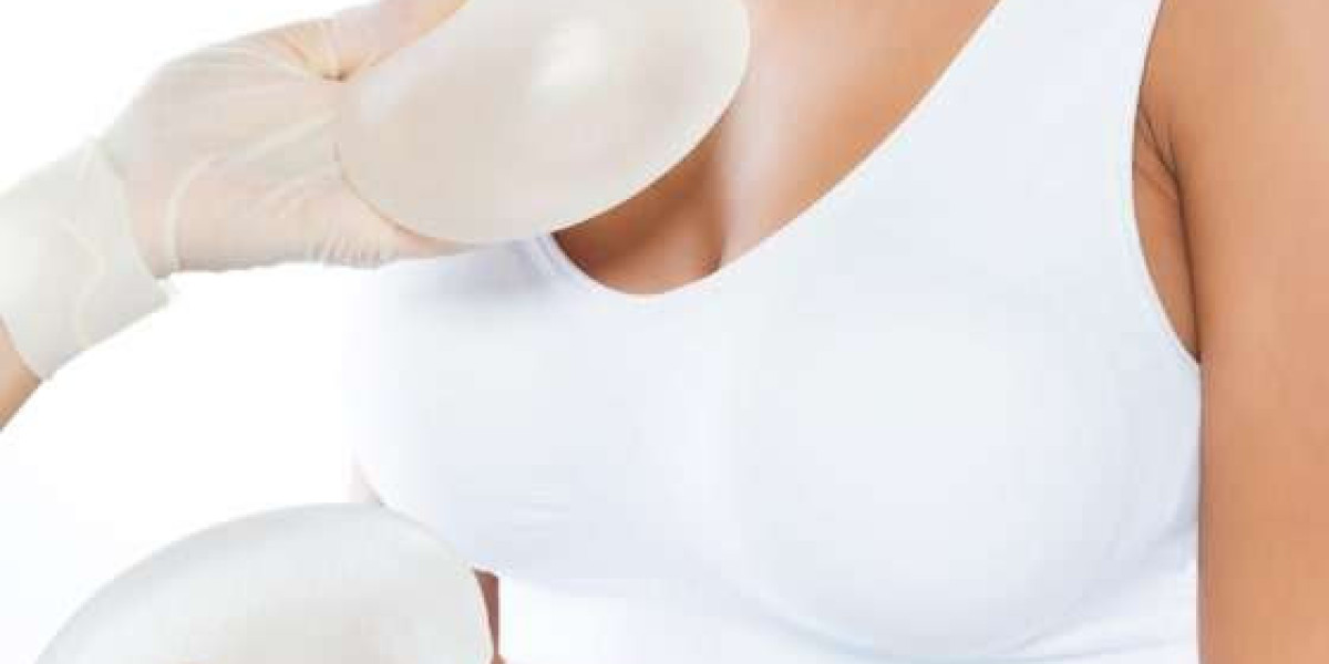 احصلي على مظهر أنثوي جذاب مع تكبير الثدي في جدة