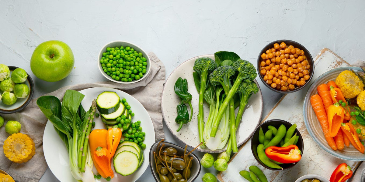 Whole Health Nutrition Secrets: What to Eat for Energy, Immunity, and Balance