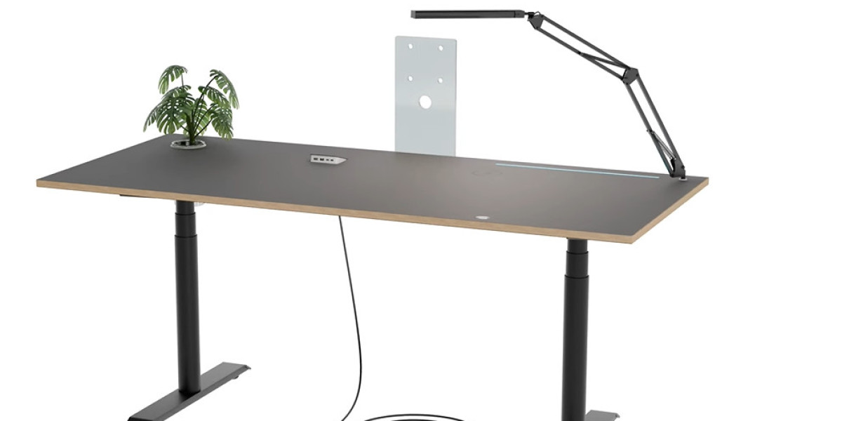 USB-C-Schreibtisch mit intelligentem Kabelmanagement